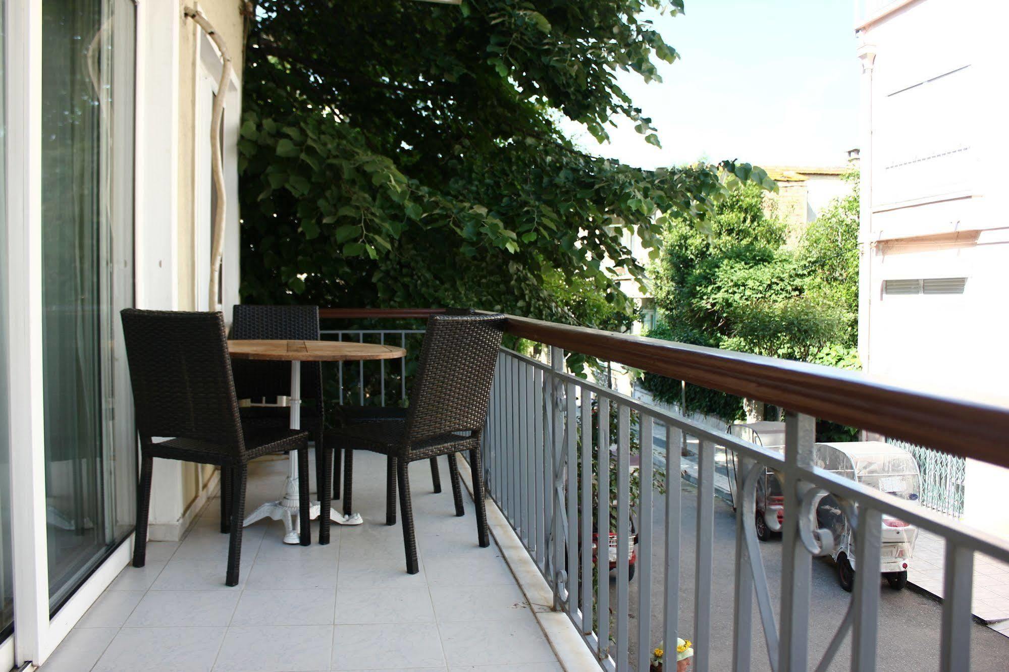 Bueyuekada Apart Hotel - Yeni Apart Adalar Bagian luar foto